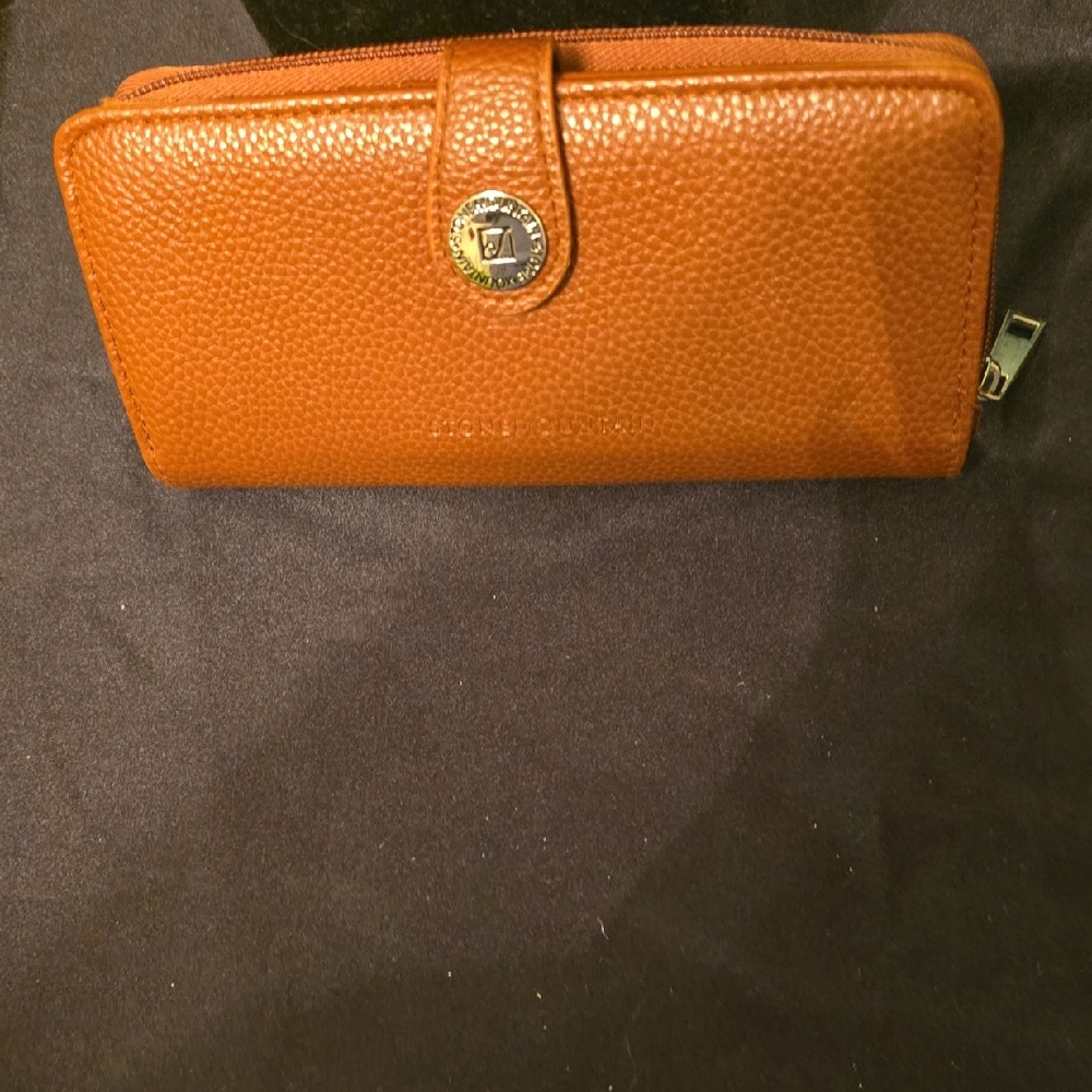 Stone Mountain Accessories Tan Leather Wallet